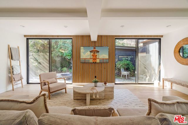 4173 Sunswept Drive, Studio City, CA 91604