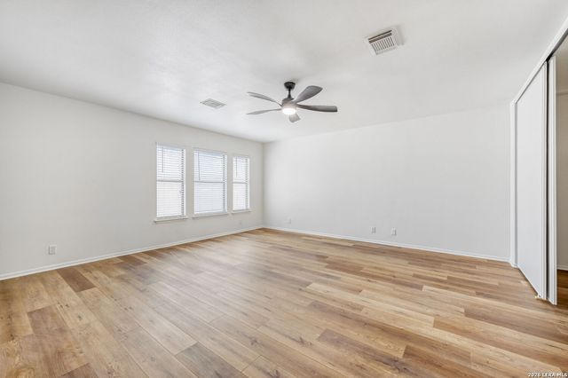 7059 Shadow Run, San Antonio, TX 78250