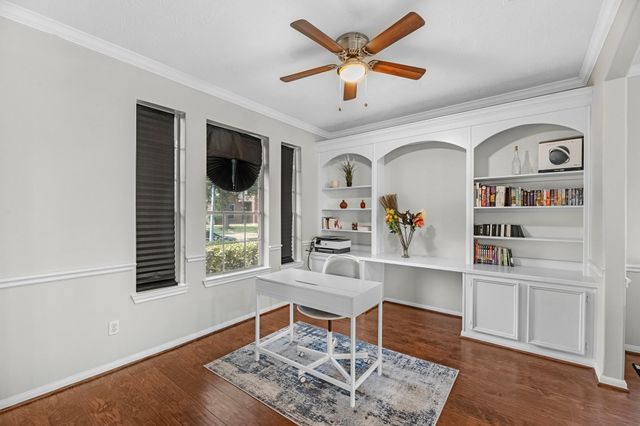 5942 Crestford Park Lane, Houston, TX 77084