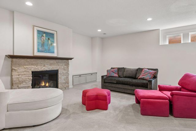 1114 Mehegan Lane, White Bear Lake, MN 55127