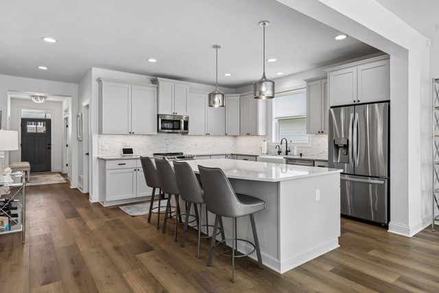 1114 Mehegan Lane, White Bear Lake, MN 55127