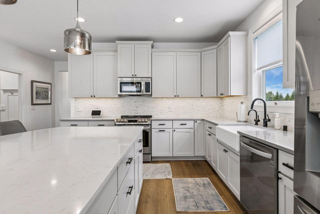 1114 Mehegan Lane, White Bear Lake, MN 55127