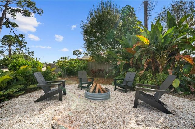 2372 Woodland TER, Fort Myers, FL 33907