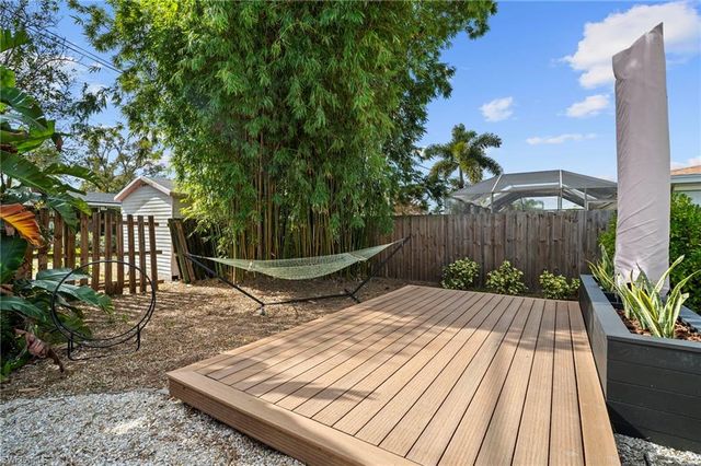 2372 Woodland TER, Fort Myers, FL 33907