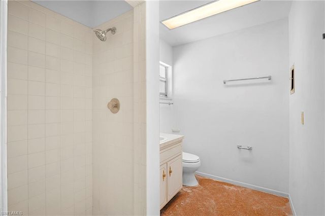 2372 Woodland TER, Fort Myers, FL 33907