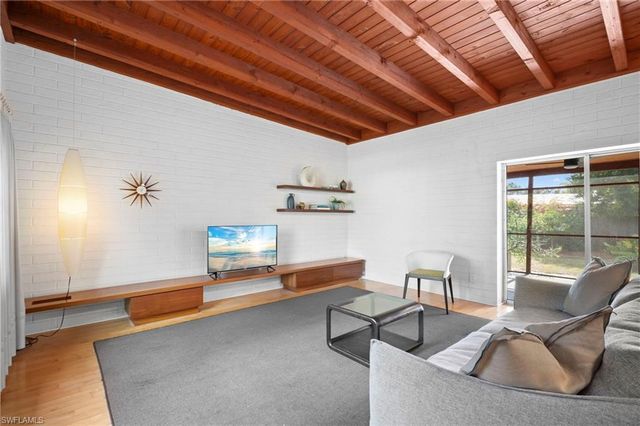 2372 Woodland TER, Fort Myers, FL 33907