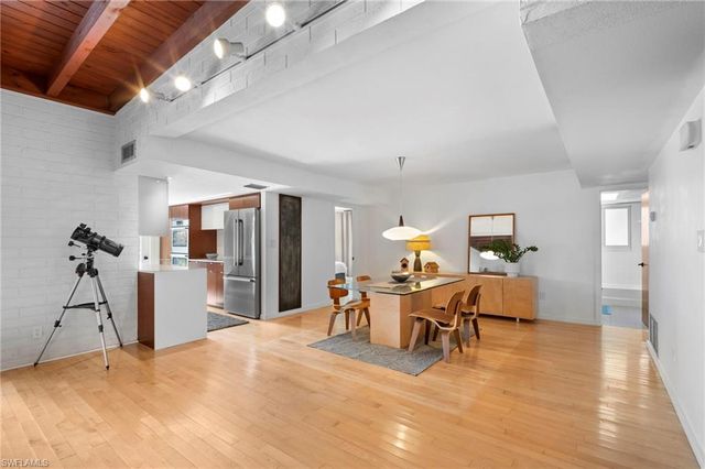 2372 Woodland TER, Fort Myers, FL 33907