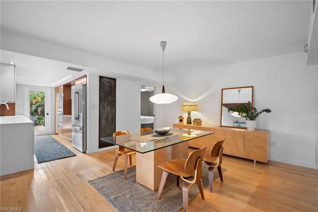 2372 Woodland TER, Fort Myers, FL 33907