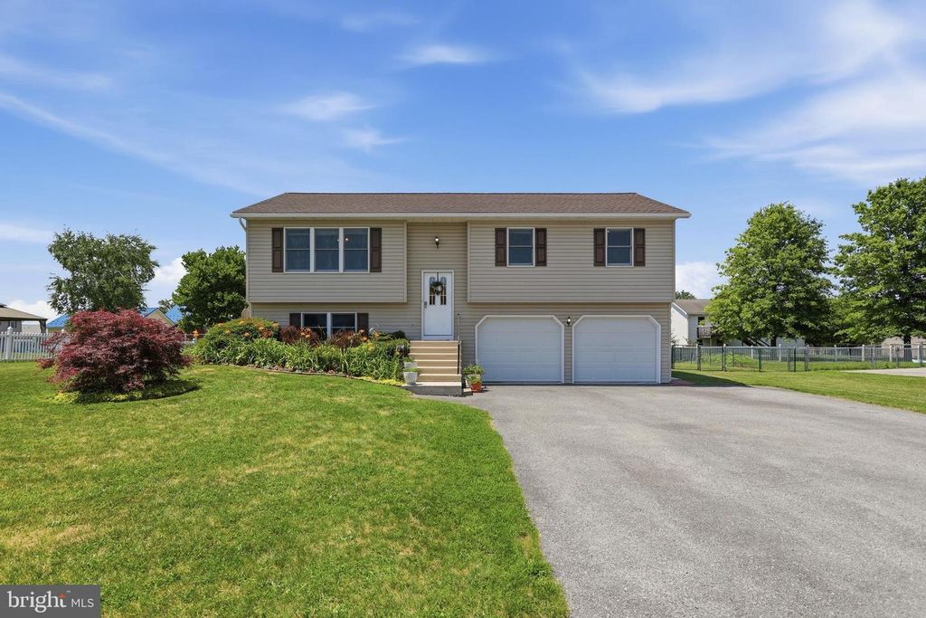 274 PATTISON DRIVE, Shippensburg, PA 17257