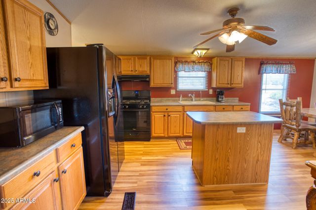 879 GERONIMO Lane, Show Low, AZ 85901