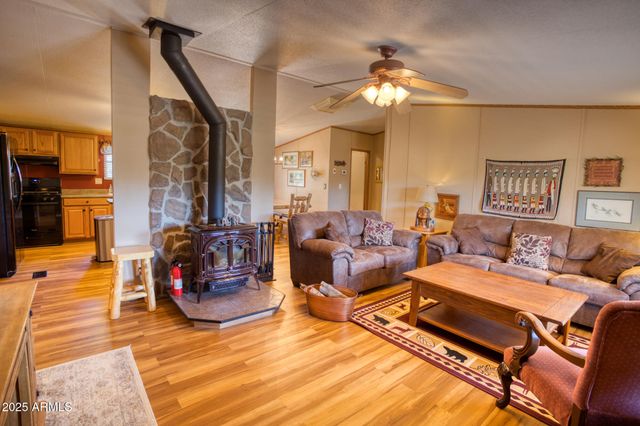 879 GERONIMO Lane, Show Low, AZ 85901