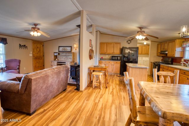 879 GERONIMO Lane, Show Low, AZ 85901