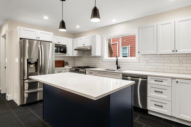 180 Laurel Hill Drive, South Burlington, VT 05405