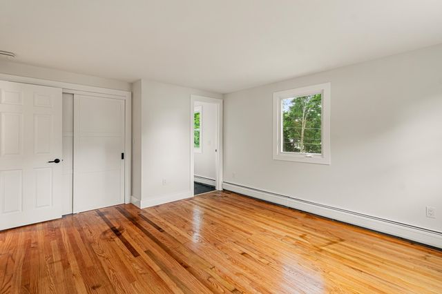 180 Laurel Hill Drive, South Burlington, VT 05405