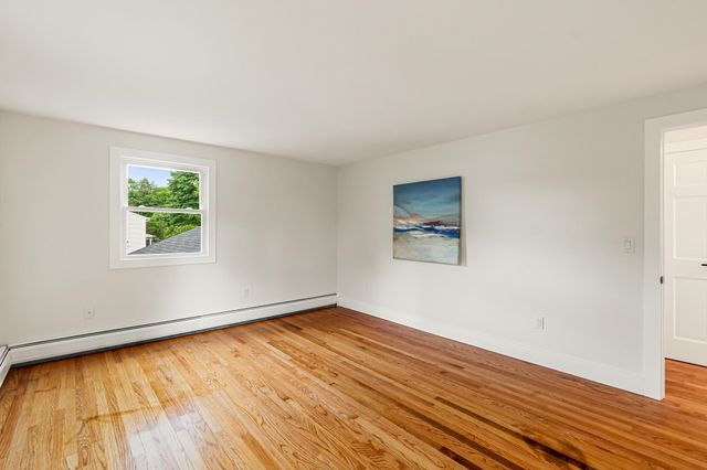 180 Laurel Hill Drive, South Burlington, VT 05405