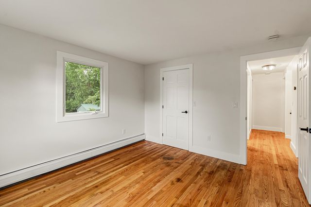 180 Laurel Hill Drive, South Burlington, VT 05405