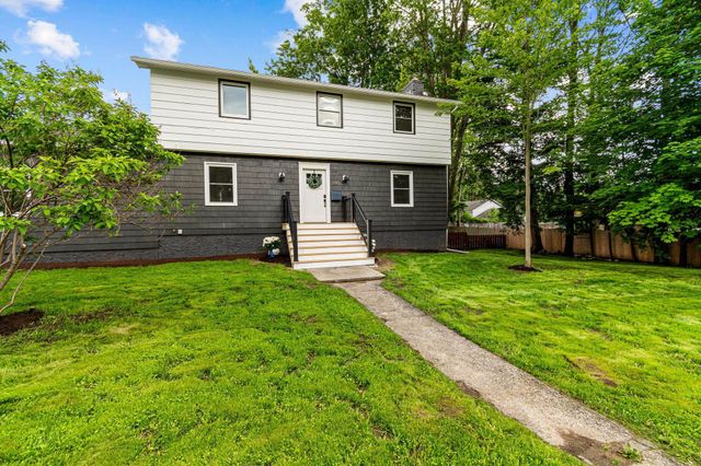 180 Laurel Hill Drive, South Burlington, VT 05405