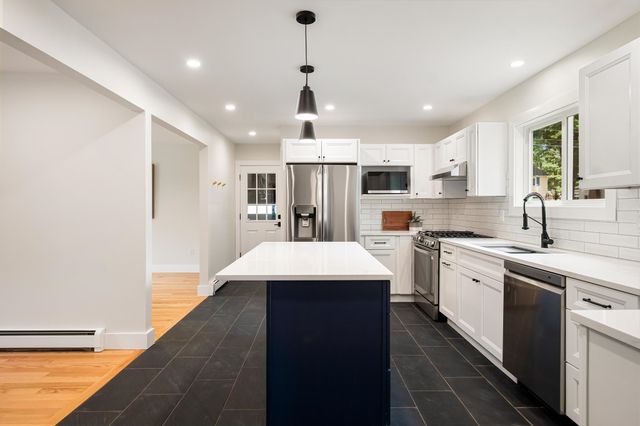 180 Laurel Hill Drive, South Burlington, VT 05405