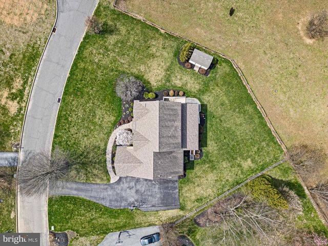 26 WOODSIDE FARM DR, Garnet Valley, PA 19060