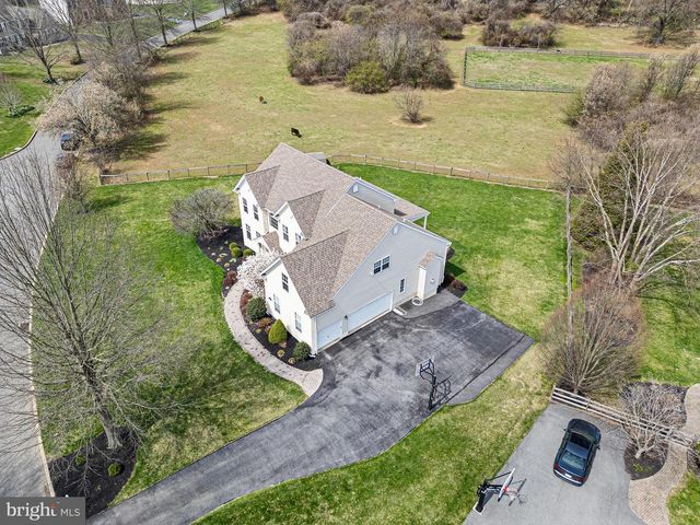 26 WOODSIDE FARM DR, Garnet Valley, PA 19060