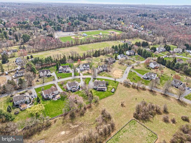 26 WOODSIDE FARM DR, Garnet Valley, PA 19060