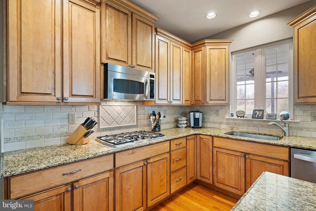 26 WOODSIDE FARM DR, Garnet Valley, PA 19060