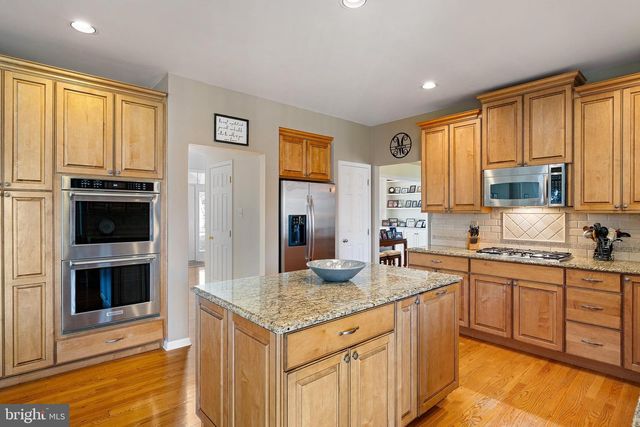26 WOODSIDE FARM DR, Garnet Valley, PA 19060