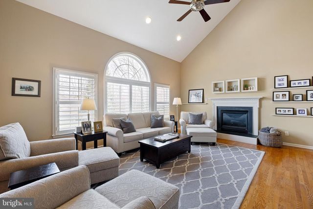 26 WOODSIDE FARM DR, Garnet Valley, PA 19060