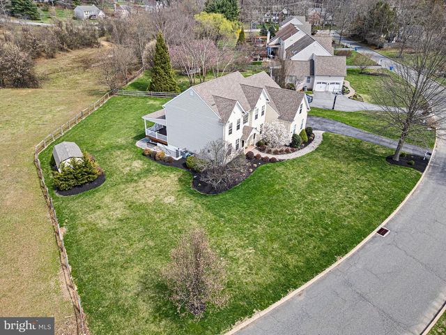 26 WOODSIDE FARM DR, Garnet Valley, PA 19060