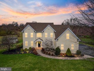 26 WOODSIDE FARM DR, Garnet Valley, PA 19060