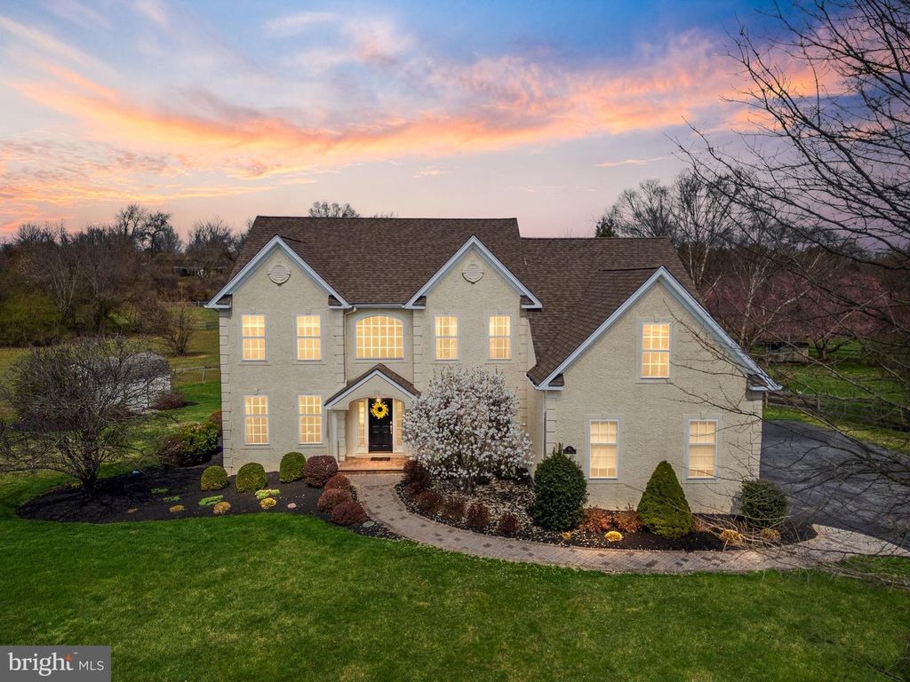 26 WOODSIDE FARM DR, Garnet Valley, PA 19060
