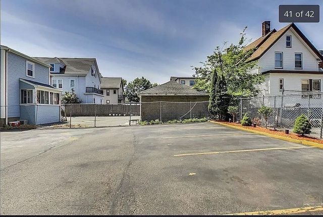 28 Francis 2, Waltham, MA 02451