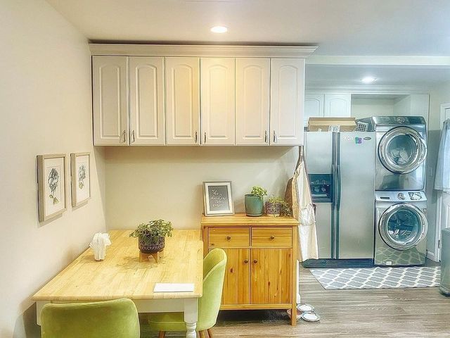 28 Francis 2, Waltham, MA 02451