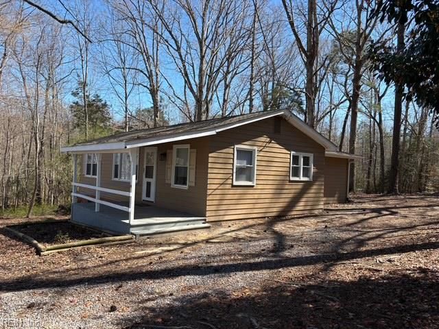 16426 Southampton PW, Capron, VA 23829