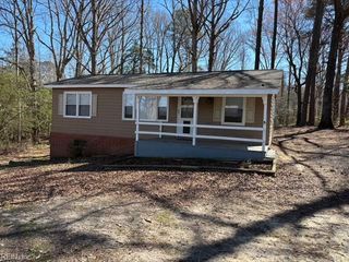 16426 Southampton PW, Capron, VA 23829