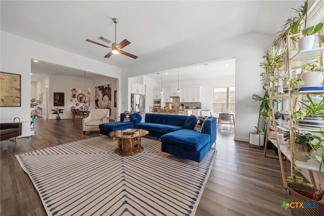 5767 Toscana Trace, Round Rock, TX 78665
