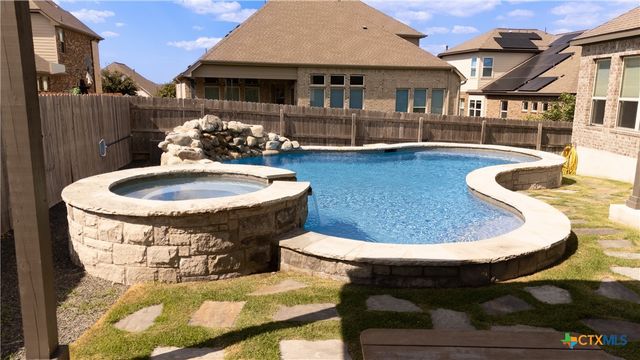 5767 Toscana Trace, Round Rock, TX 78665