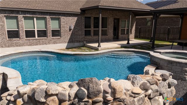 5767 Toscana Trace, Round Rock, TX 78665