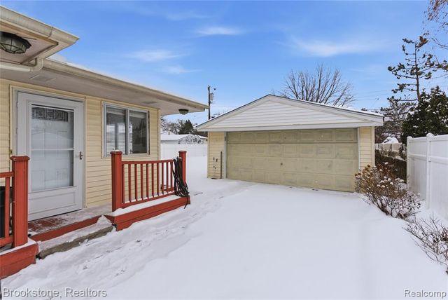 34642 Forman Drive, Sterling Heights, MI 48310