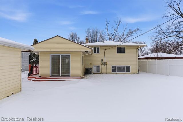 34642 Forman Drive, Sterling Heights, MI 48310