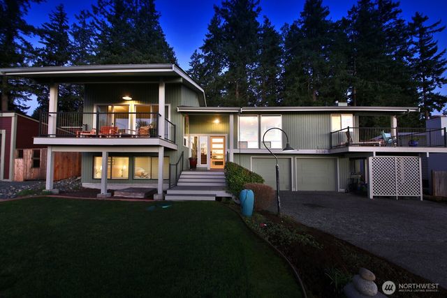 5539 Mutiny Sands Road, Freeland, WA 98249