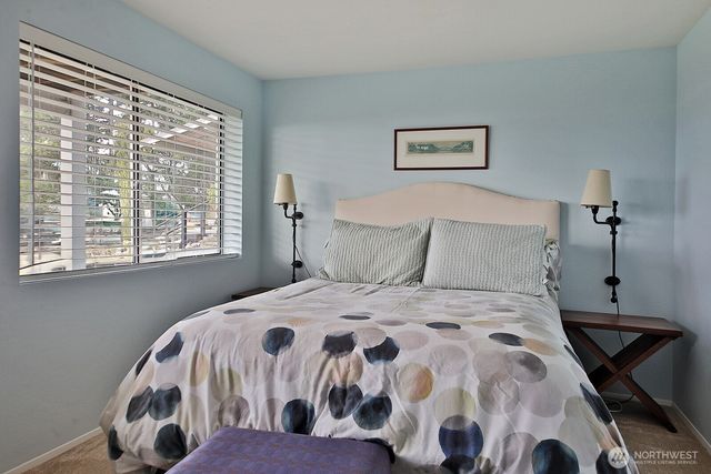 5539 Mutiny Sands Road, Freeland, WA 98249