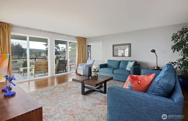 5539 Mutiny Sands Road, Freeland, WA 98249