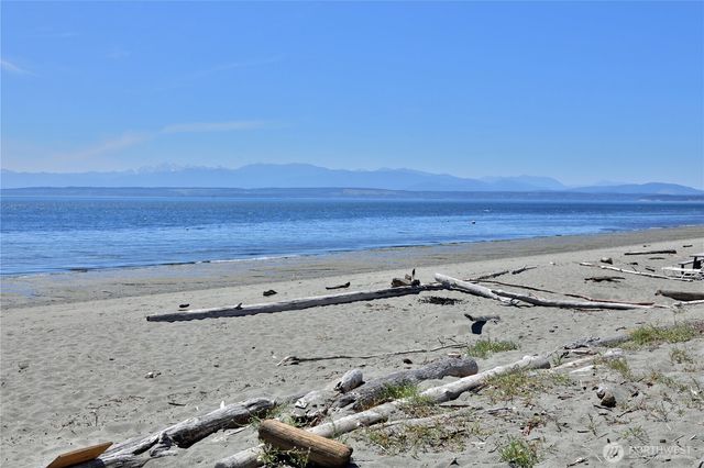 5539 Mutiny Sands Road, Freeland, WA 98249