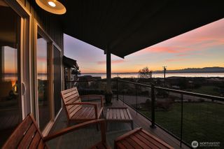 5539 Mutiny Sands Road, Freeland, WA 98249