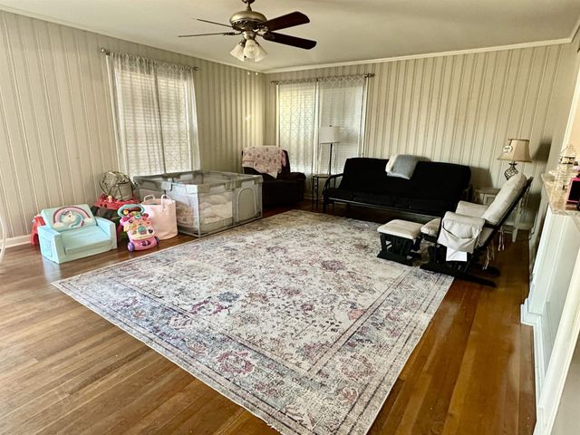 205 LONG ST, Savannah, TN 38372