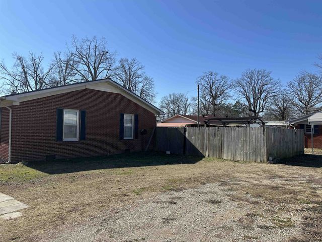 205 LONG ST, Savannah, TN 38372