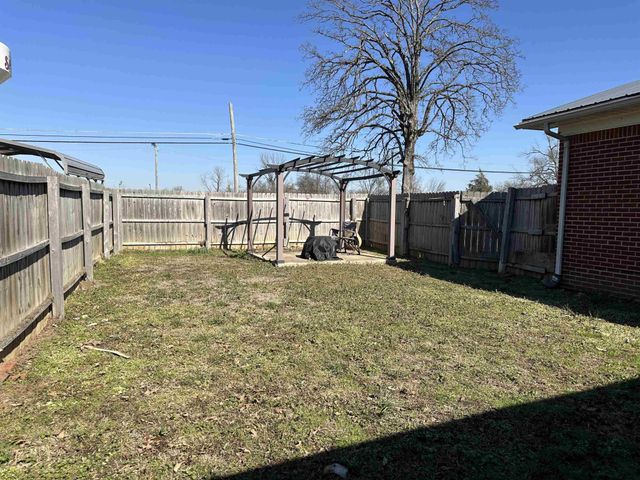 205 LONG ST, Savannah, TN 38372