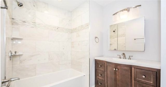 17 Neponset St A, Canton, MA 02021