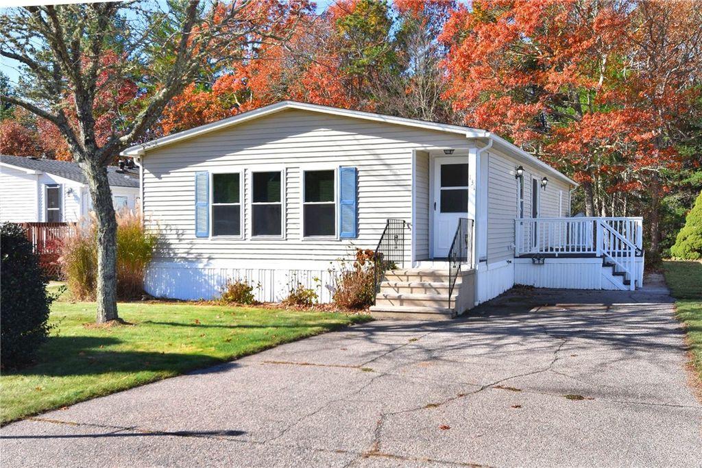 131 Little Pond Road, South Kingstown, RI 02879